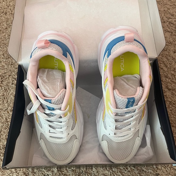 Nautica Little and Big Girls Jalto Sneakers - Picture 3 of 6